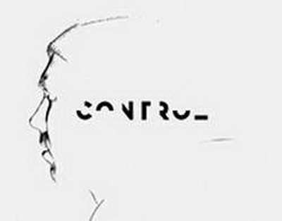 Бренд Monochrome раскритиковали за жалобу о том, что его магазин не сможет работать из-за парада в честь Дня Победы. Генеральный директор принёс извинения
